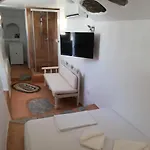 Vakantiehuis Yalos House Pera Gyalos