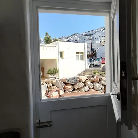 Yalos House * Πέρα Γυαλός