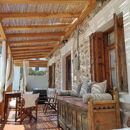 Yalos House Σπίτι διακοπών Πέρα Γυαλός