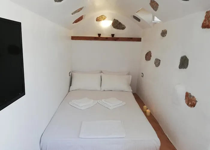 Yalos House بيت للعطل Pera Gyalos